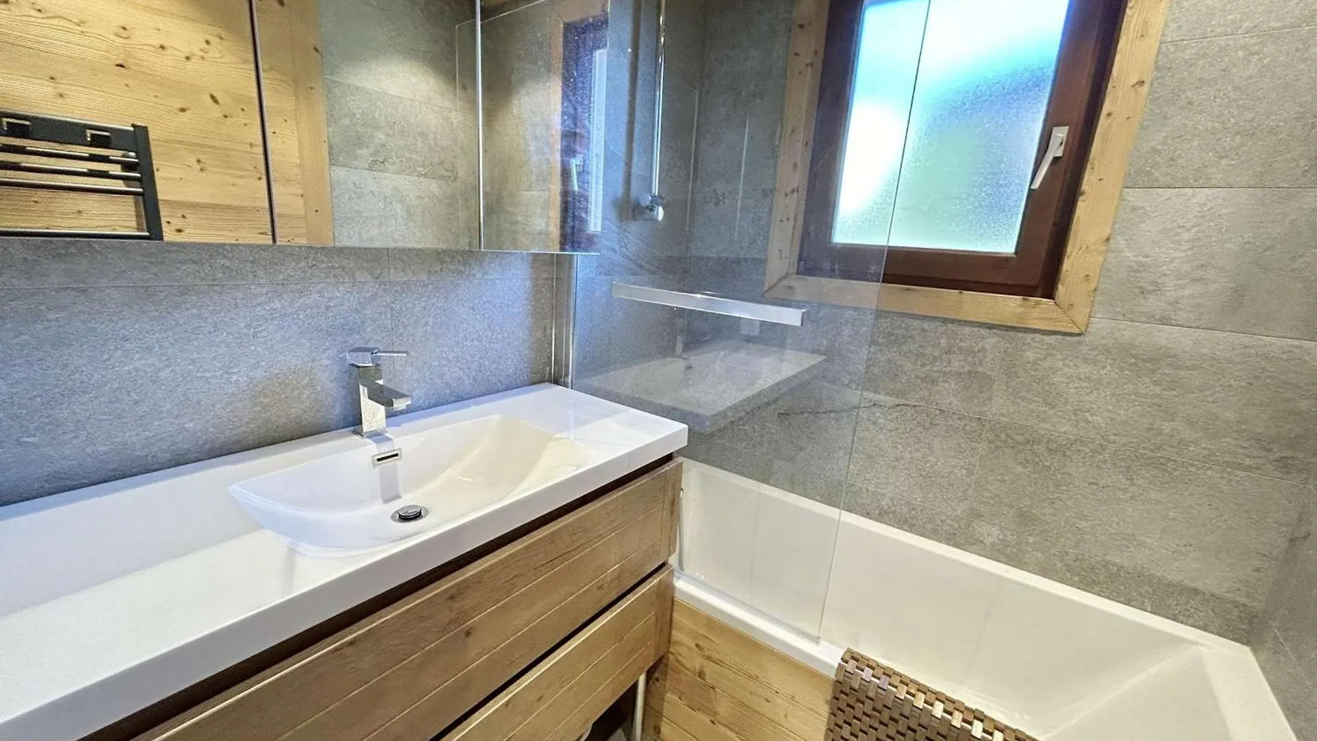 Appartement 2 Pieces Avec Cabine, Terrasse Sud, Proche Telecabine Jaillet, Parking, Wi-Fi - Fr-1-597-184 Megève